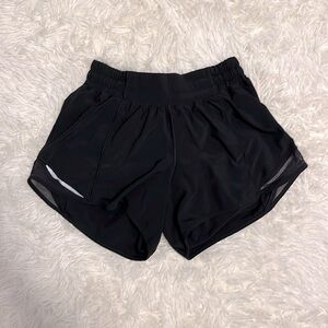 Lululemon 4 in. hotty hot short - size 4 - black